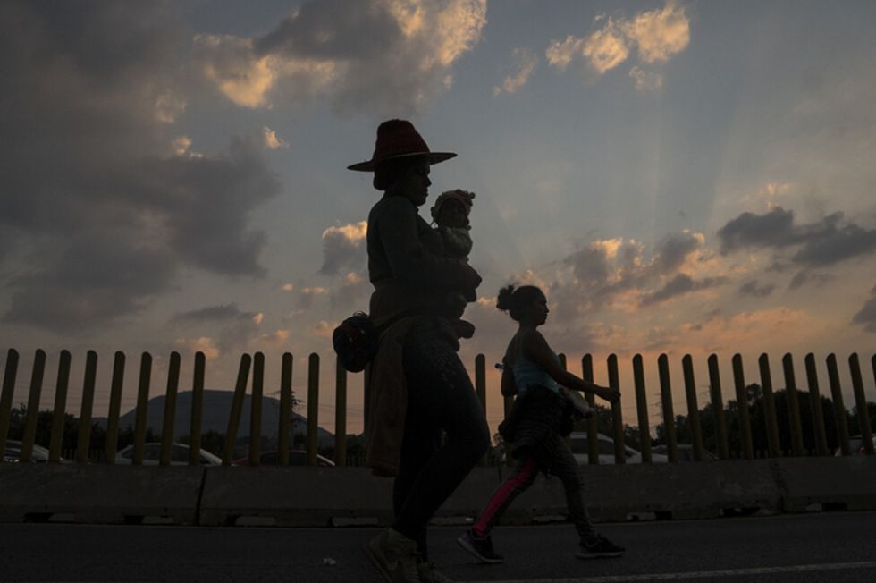 Mujeres migrantes son víctimas de violencia de género en México