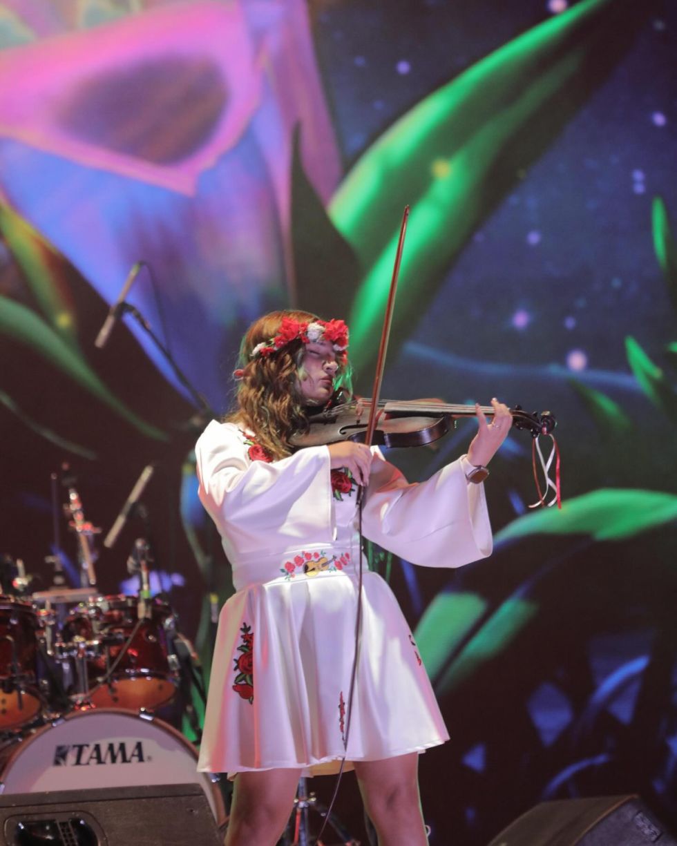 Artista tarijeña gana el primer lugar en el festival Aquí Canta Bolivia 