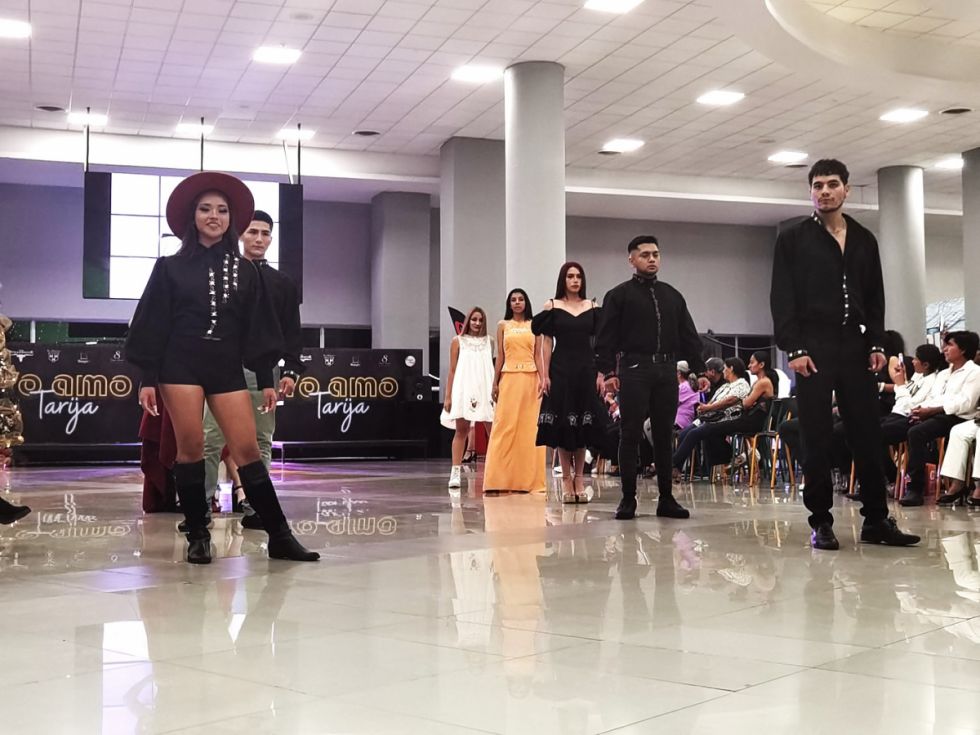 Christmas Fashion Runway