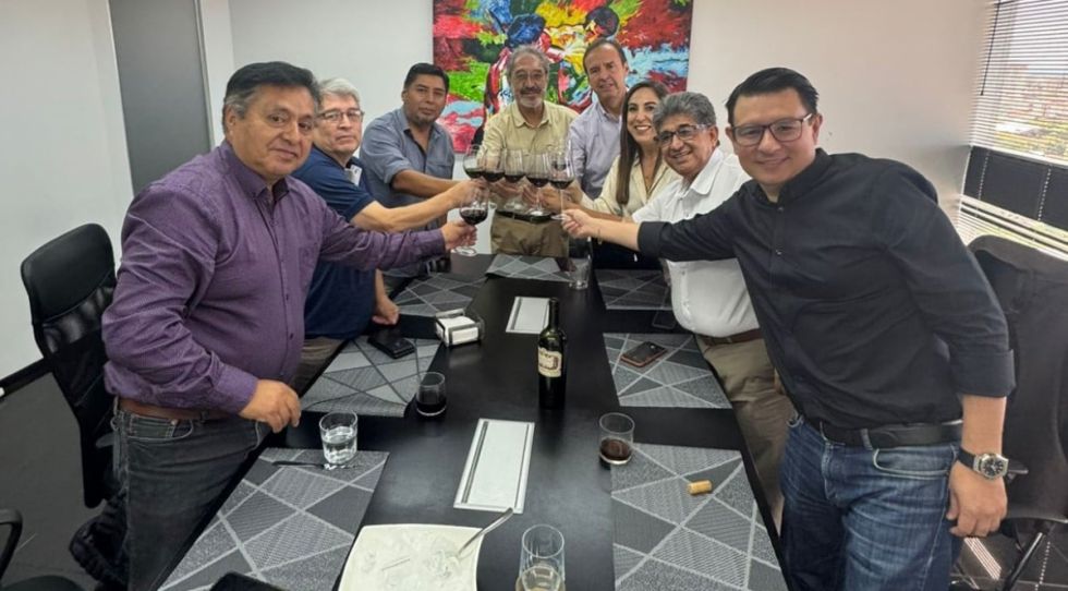Tuto y el FRI buscan socios en Tarija: Así están los partidos