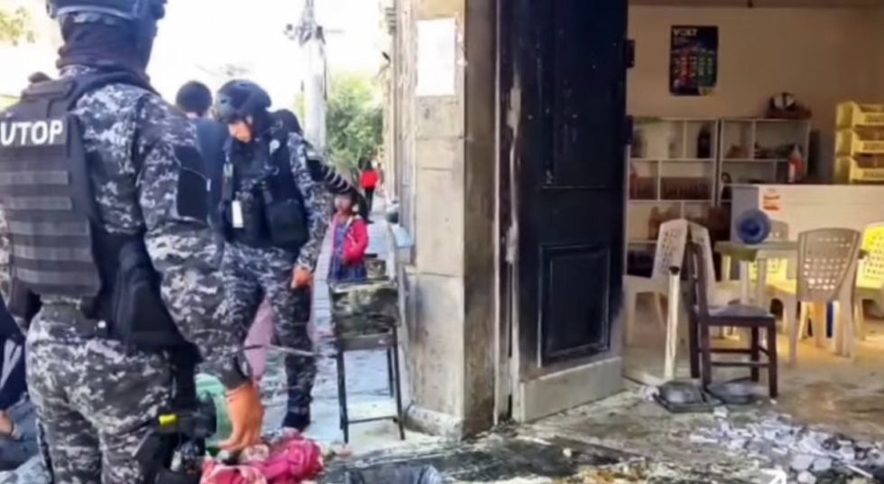 Incendio en local de empanadas deja a una vendedora herida