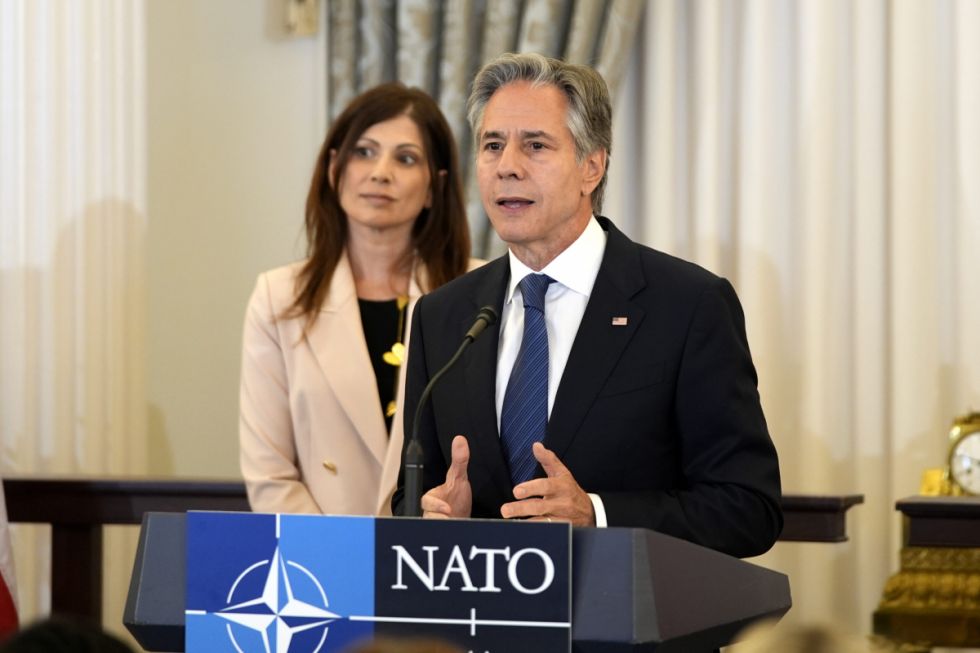 Blinken se reunió con Edmundo González y Caracas responde