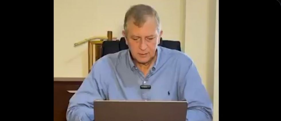 Branko a Manfred: "A vos te exiliaron por pícaro y viviste muy bien con la plata de la Gobernación y las Alcaldías"