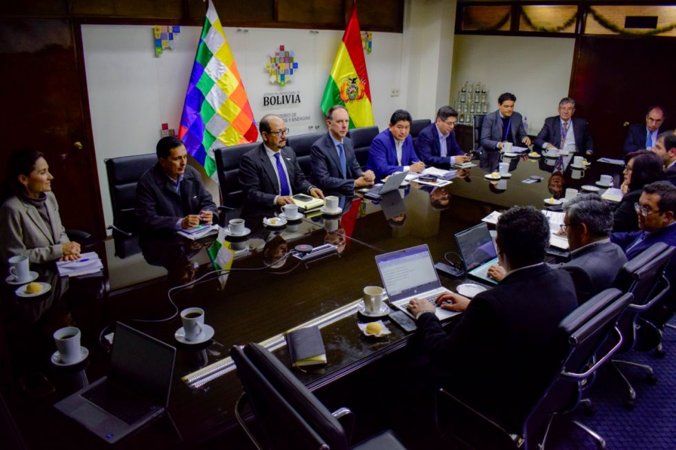 Reunión del gobierno nacional con IATA