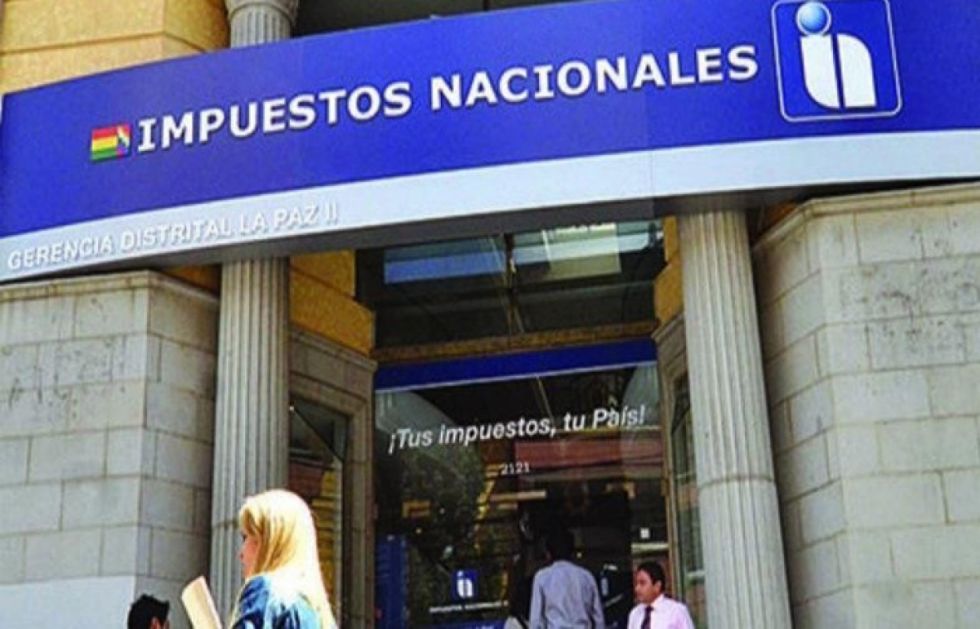 Impuestos mantiene el diálogo con auditores y contadores para mejorar el SIAT en Línea