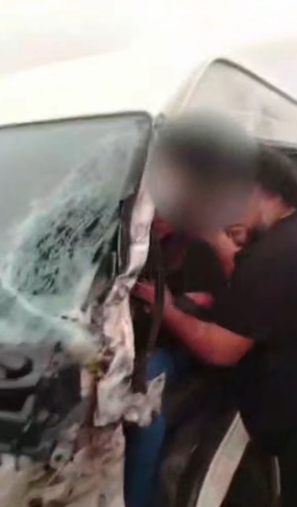Yalo Cuellar sufrió accidente de tránsito en la ruta a Camiri  