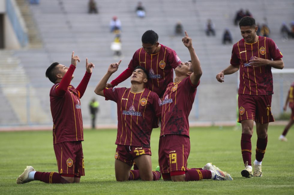 Real Oruro aparta del camino a ABB para avanzar en el torneo de verano 