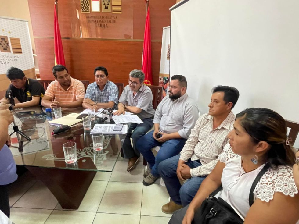 Municipios amenazan con crear otra región autónoma por las regalías