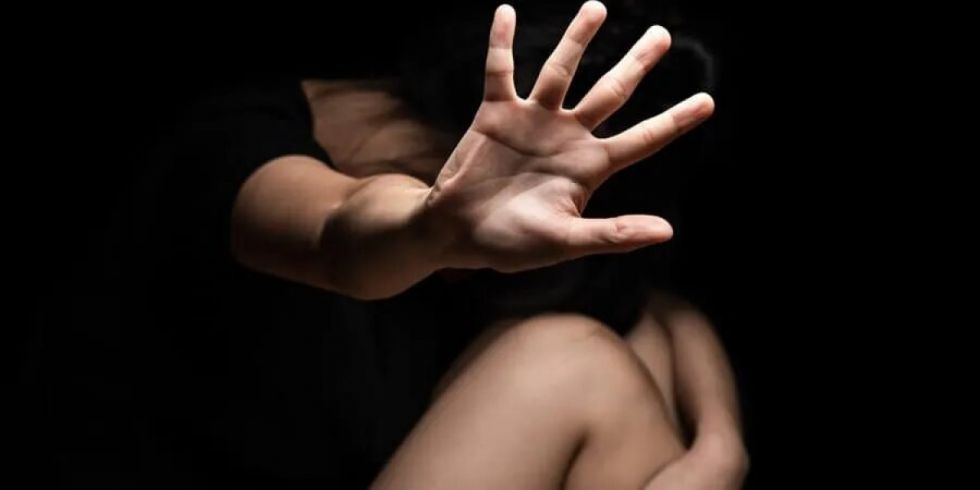 Violación grupal: En su niñez, la víctima fue vejada por su tío y su padre