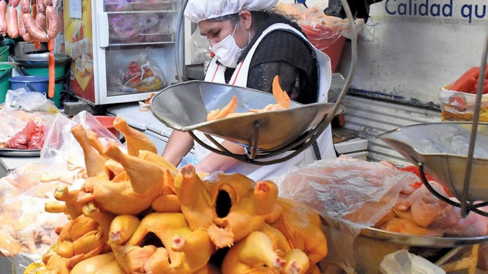Falta de carburantes afectará a la producción de pollo