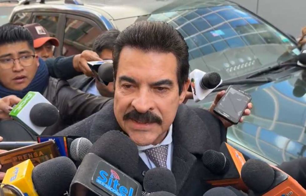Reunión en la Casa Grande del Pueblo: Manfred  reprocha a los que no asisten