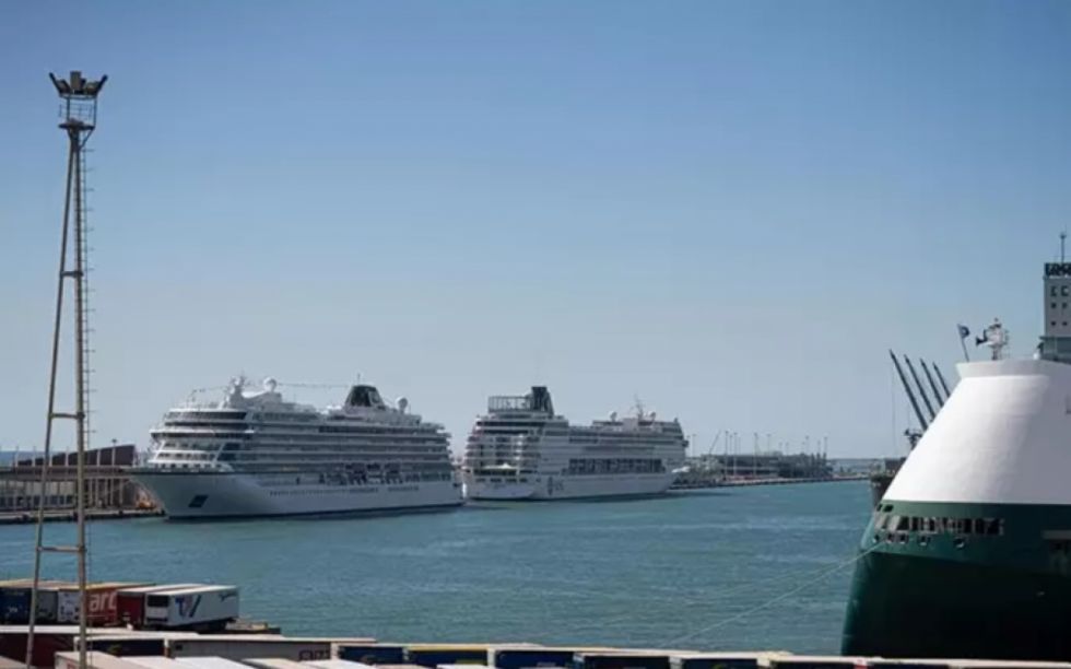 Cae red que facilitó visas falsas a 69 bolivianos que viajaron en un crucero a España