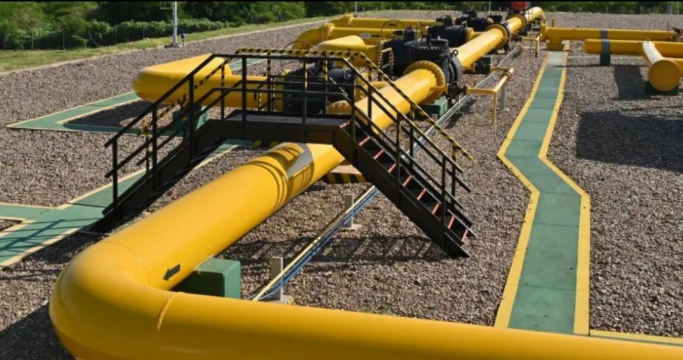YPFB dice que transporte de gas argentino a Brasil puede generar hasta $us 200 millones por año