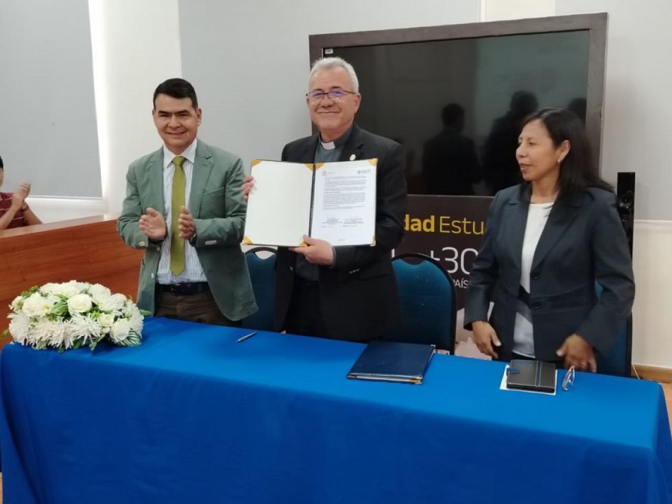 UCB: Estudiantes de Mecatrónica podrán buscar la doble titulación UCB: Estudiantes de Mecatrónica podrán buscar la doble titulación