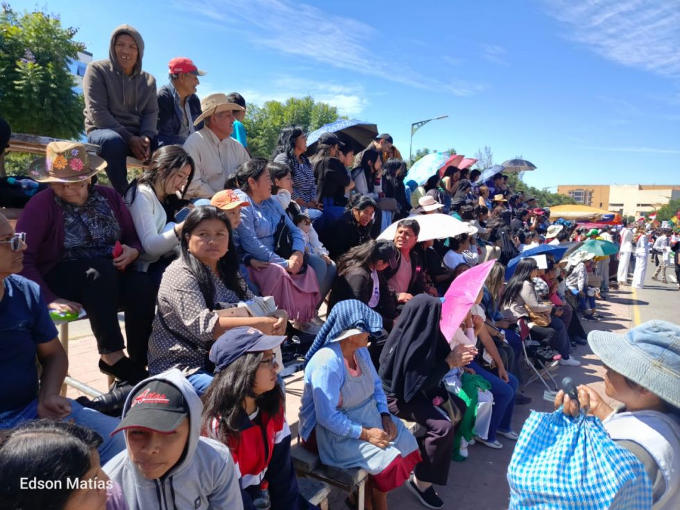 Búscate en el desfile del 15 de Abril (Fotos)
