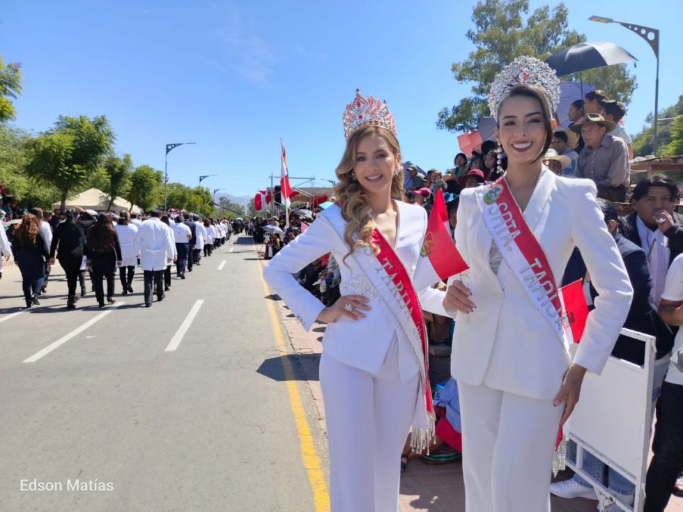 Búscate en el desfile del 15 de Abril (Fotos)