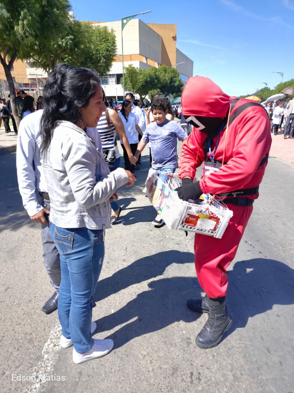 Búscate en el desfile del 15 de Abril (Fotos)