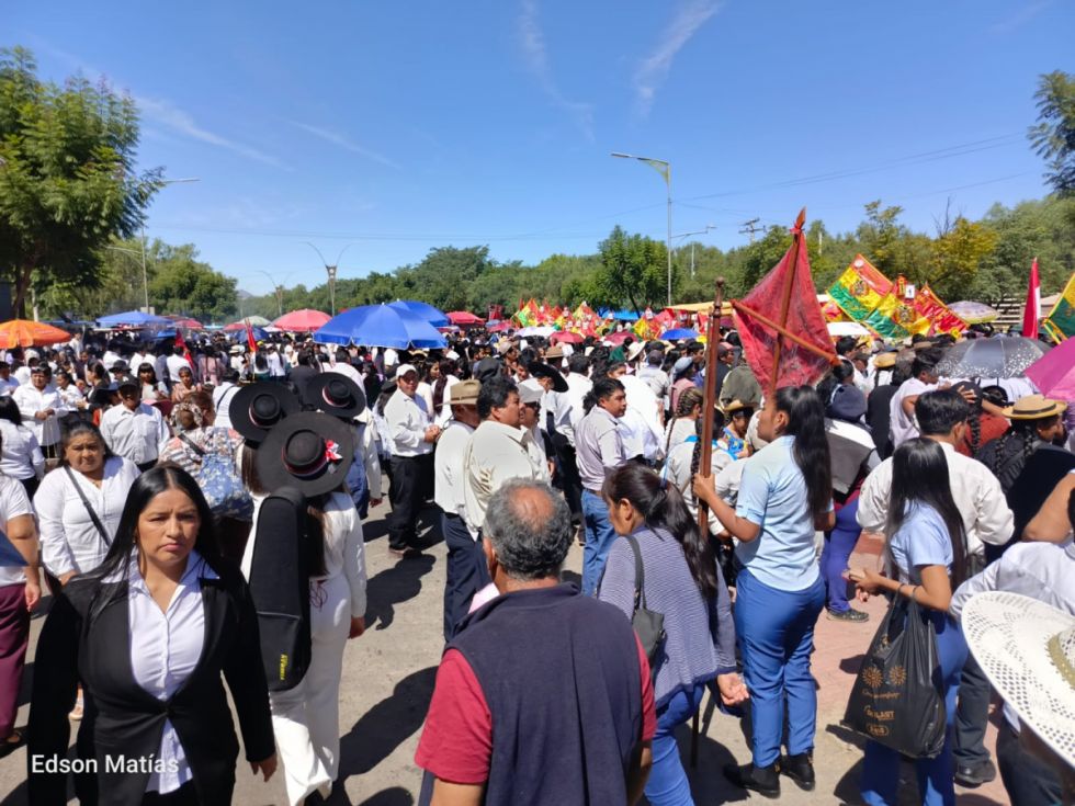 Búscate en el desfile del 15 de Abril (Fotos)