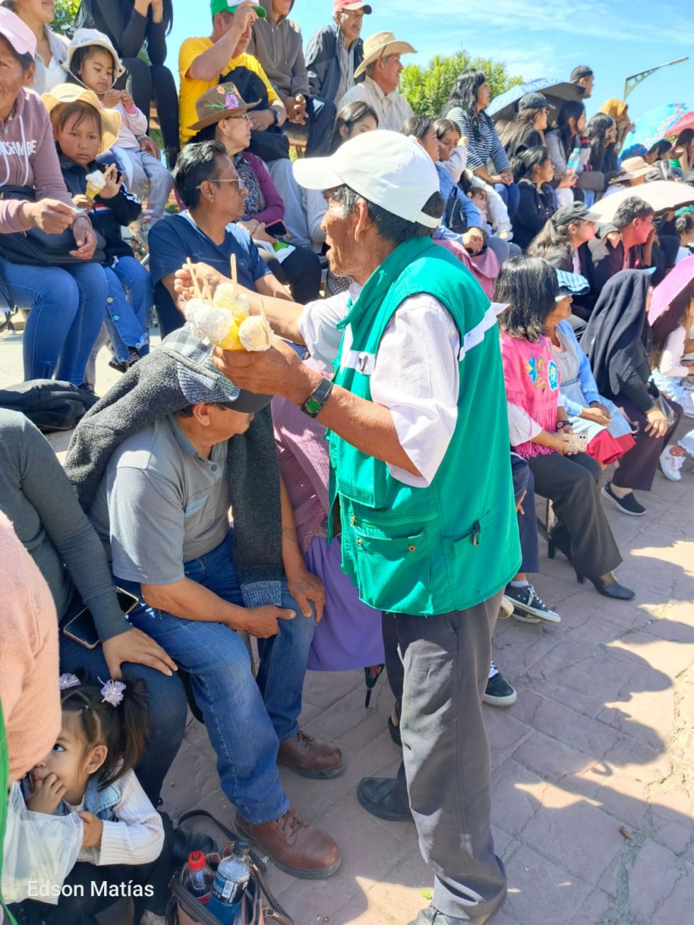 Búscate en el desfile del 15 de Abril (Fotos)