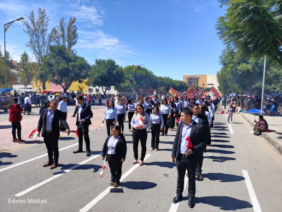 Búscate en el desfile del 15 de Abril (Fotos)