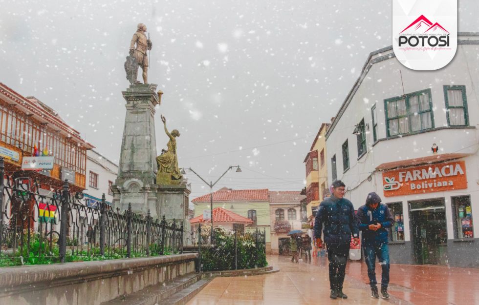 Nevada en calles de Potosí