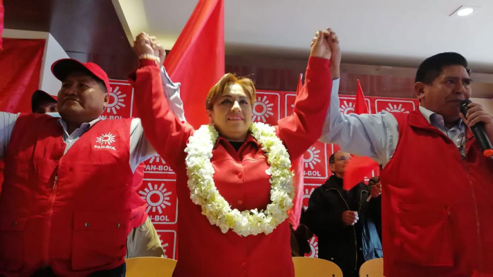 Ruth Nina anuncia nueva postulación por PAN-BOL