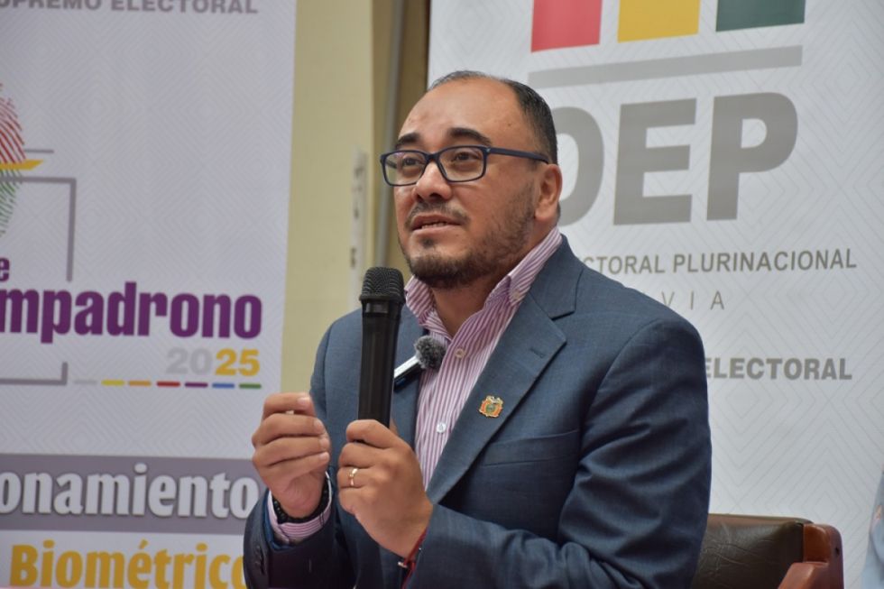 El TSE admite que el voto en el exterior corre riesgo