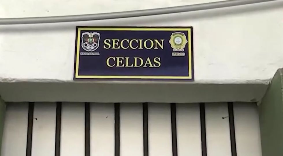 Policía aprehende a dos personas con Bs 400 mil cuando intentaban salir hacia el Perú