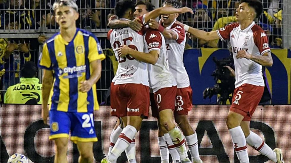 Huracán dio el batacazo y eliminó a Central que venía a tono