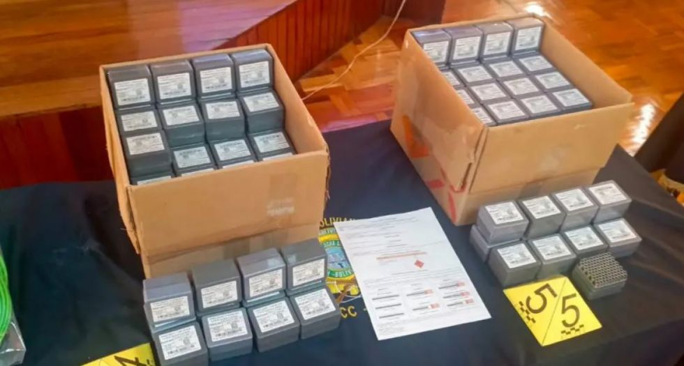 Aprehenden a dos hombres con 47 explosivos y 20.000 cartuchos de dinamita; se sospecha que era para marcha evista