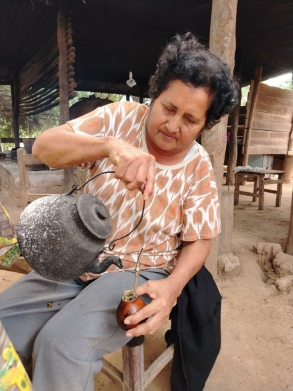 En la jornada de Modesta Aguirre no puede faltar un mate de yerba