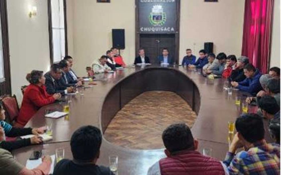 Instituciones de Chuquisaca marcharán por Fancesa