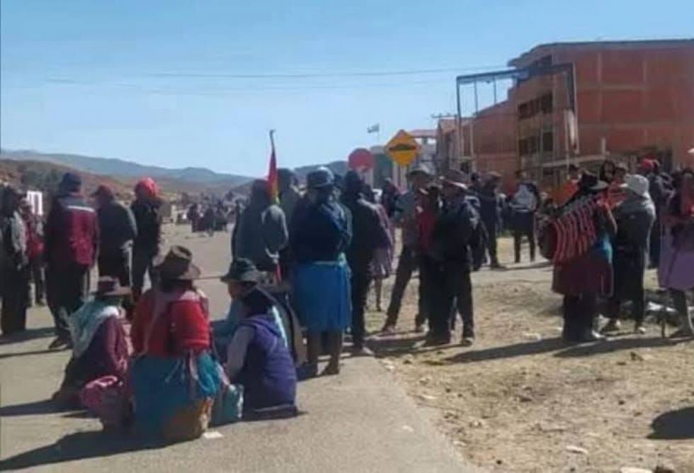 Bloqueos en Bolivia suman 21 puntos