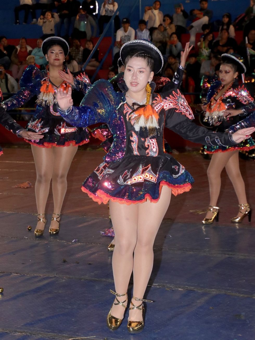 Festival de Danzas de la Unidad Educativa María Laura Justiniano 2