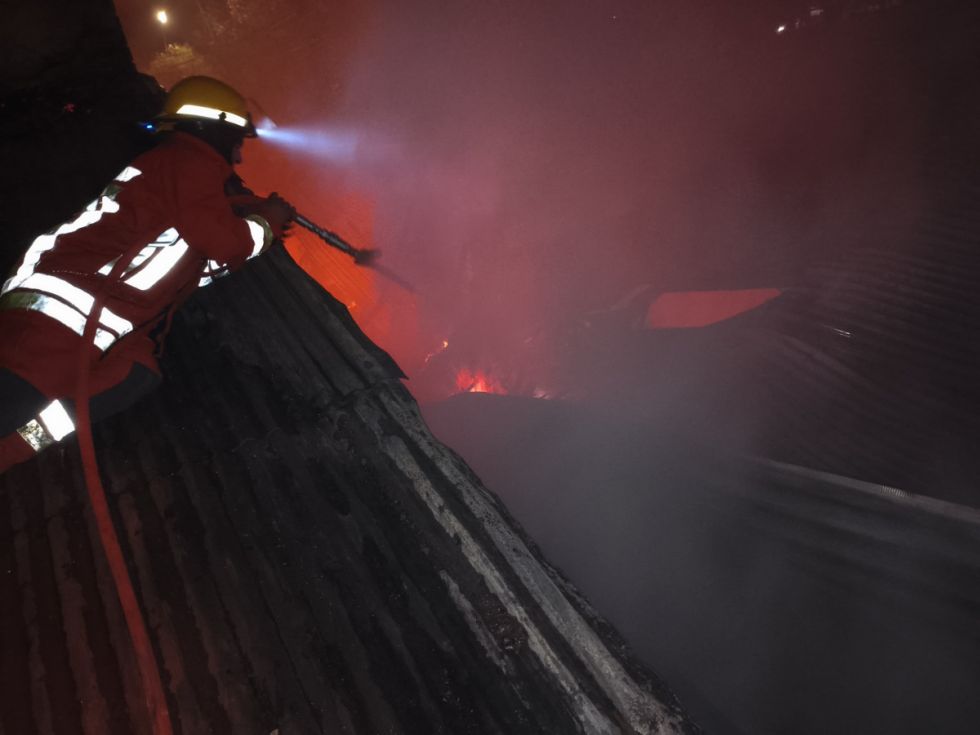 Tarija: Presumen que corto circuito ocasionó incendio