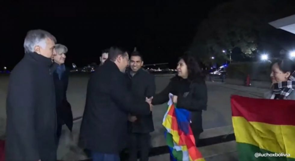 Arce arriba a Argentina para participar de la cumbre del Mercosur y cumplir una “agenda de integración regional”