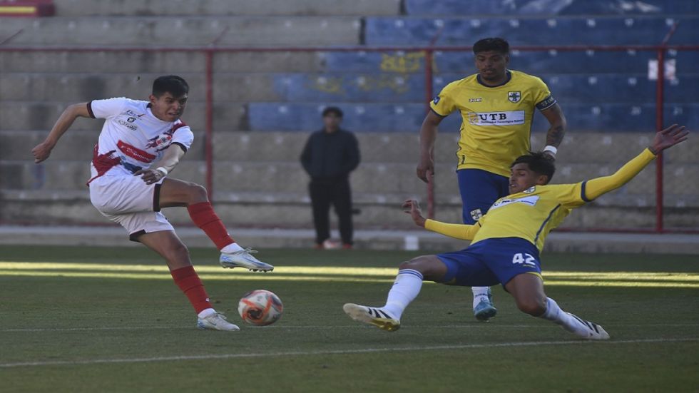 ABB vuelve a flaquear en El Alto ante Nacional Potosí 