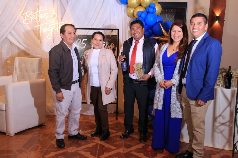 Familias Vedia y Soliz dieron recuerdos a todos sus compañeros