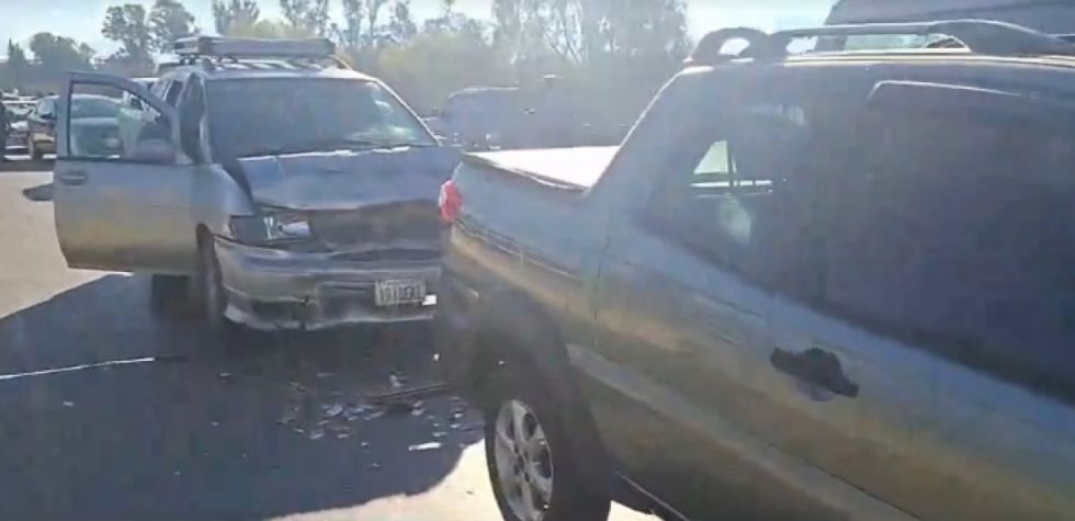 Reportan una triple colisión en el puente Bolívar 