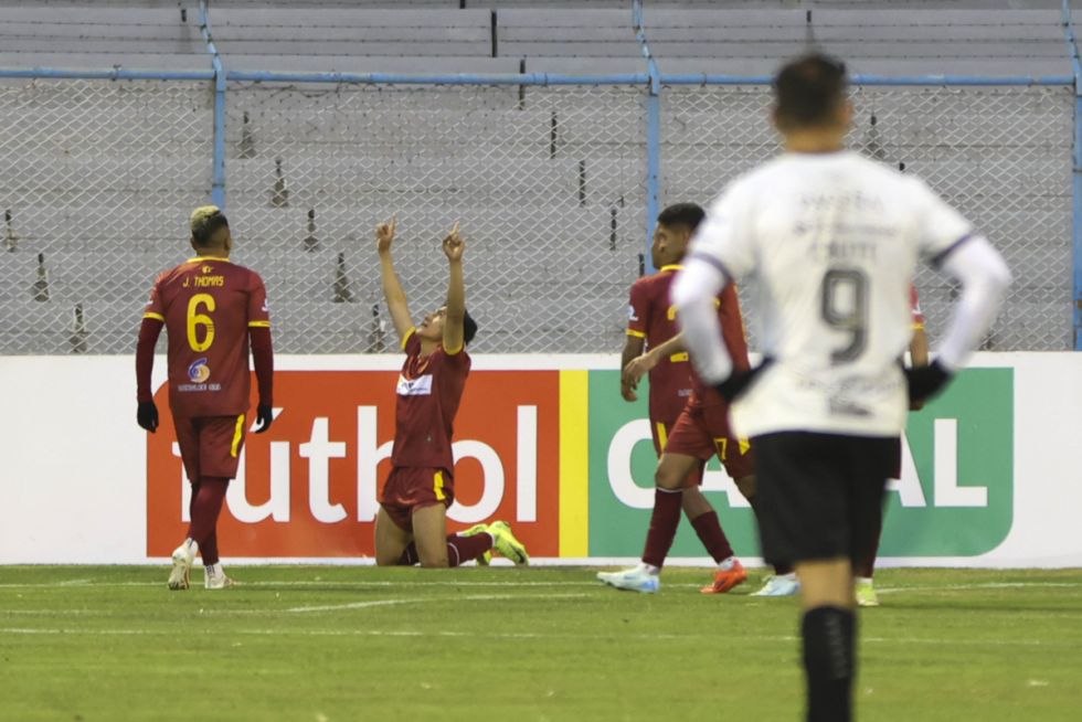 Real Oruro propina un revés a Bolívar que lo aleja del título 