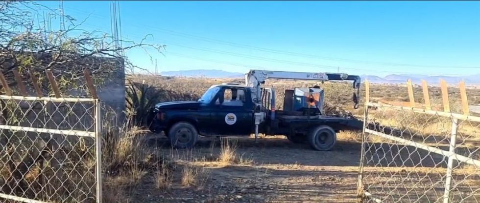 Intentan robar maquinaria con una grúa en Monte Centro