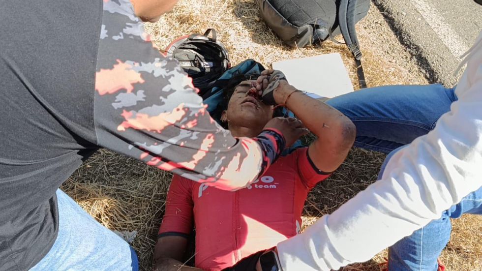 Campaña solidaria busca apoyar al ciclista “Pinturita” Aramayo y al periodista Chambilla tras accidente