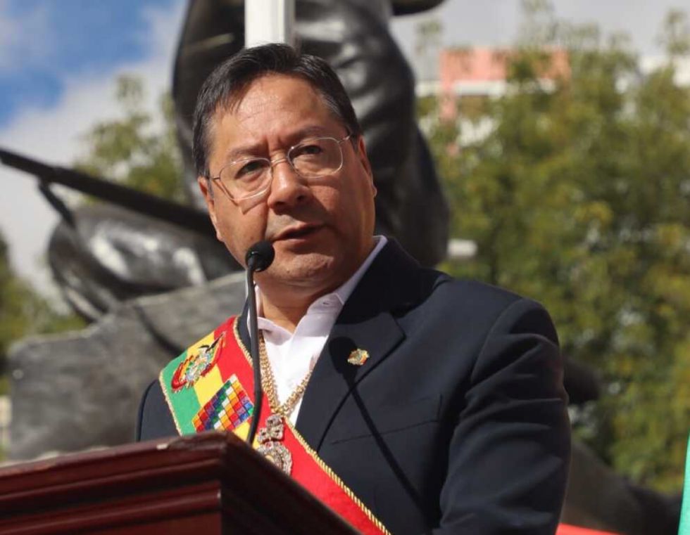 Arce entregará el mando del país el 8 de noviembre