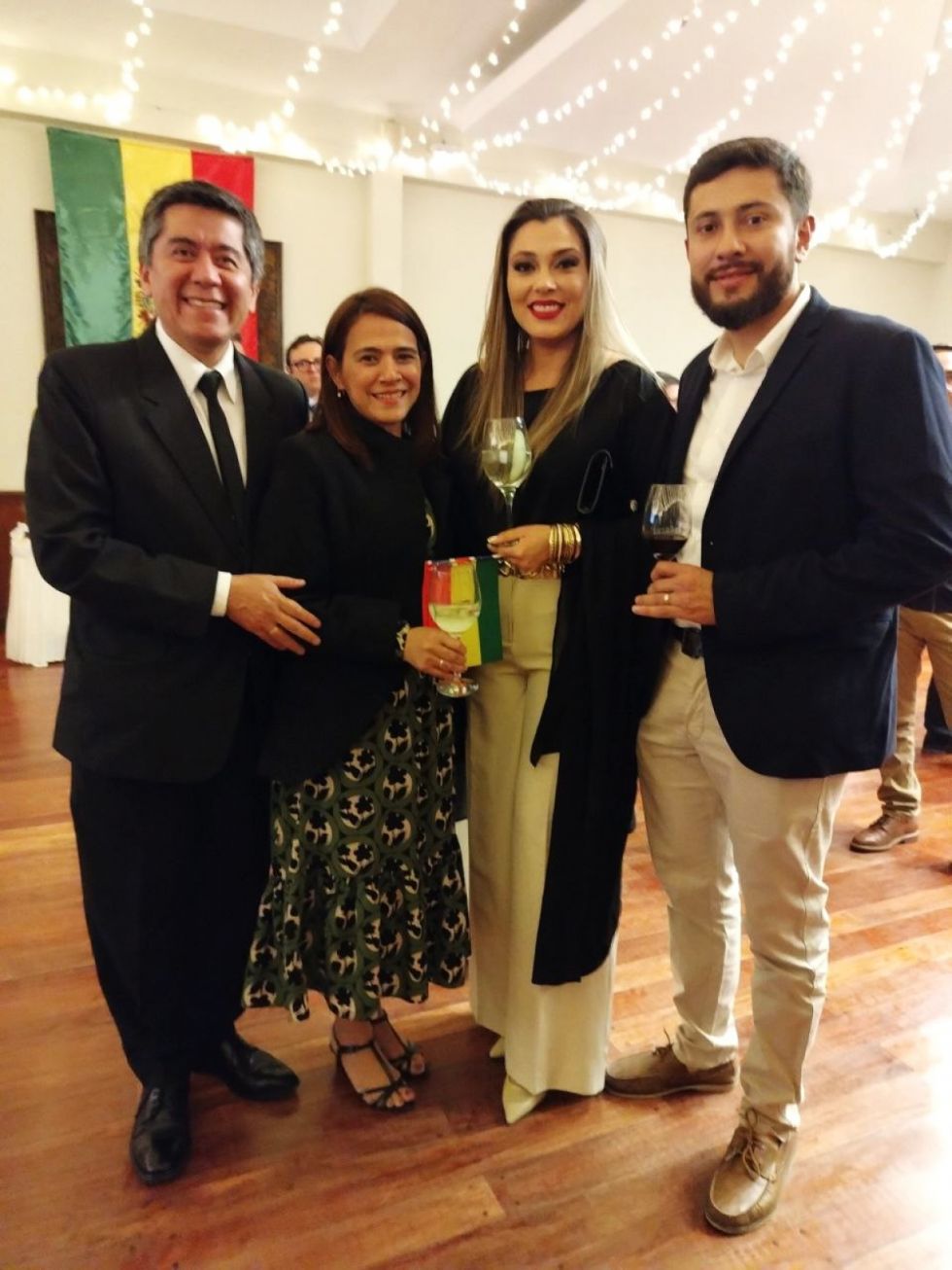 José María Paz, Claudia Durán, Nicole Márquez y Waldo Cossío