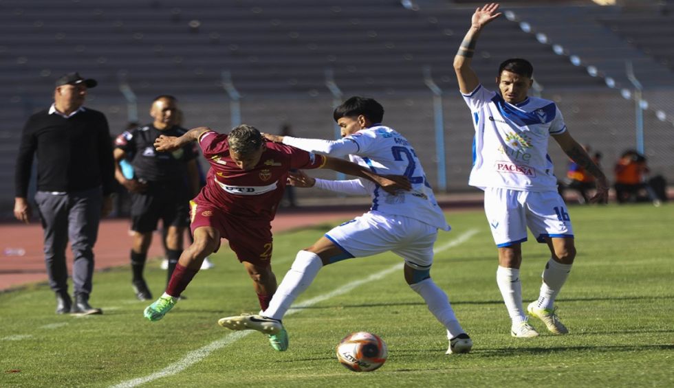 Real Oruro y GV San José sellan un empate que los perjudica 