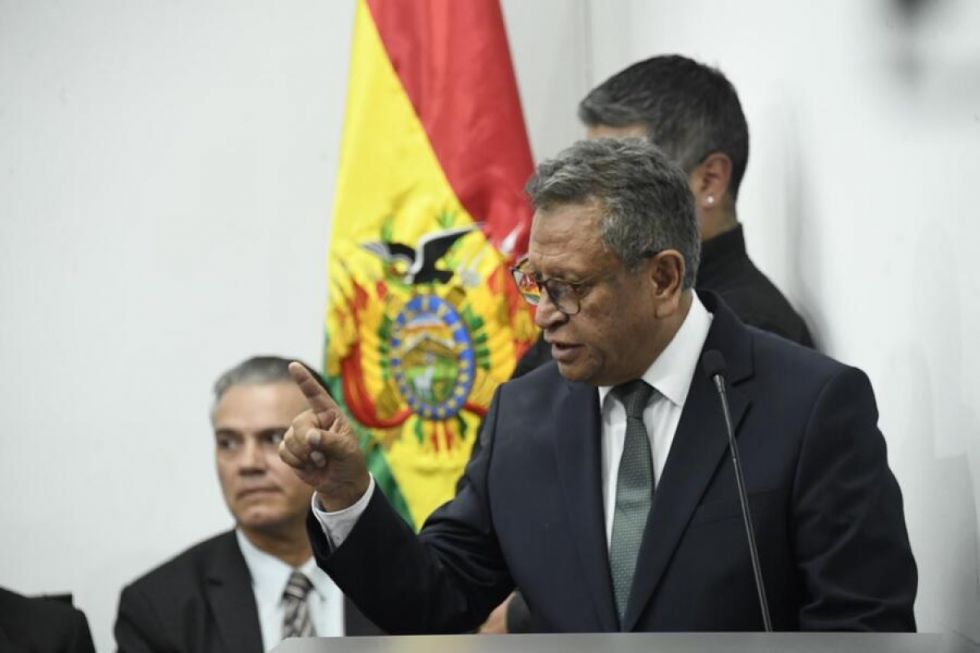 Oviedo ofrece diálogo y firmeza contra narcotráfico
