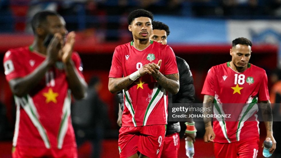 ¿Dónde juegan las figuras de Surinam? El rival de Bolivia en el repechaje mundialista