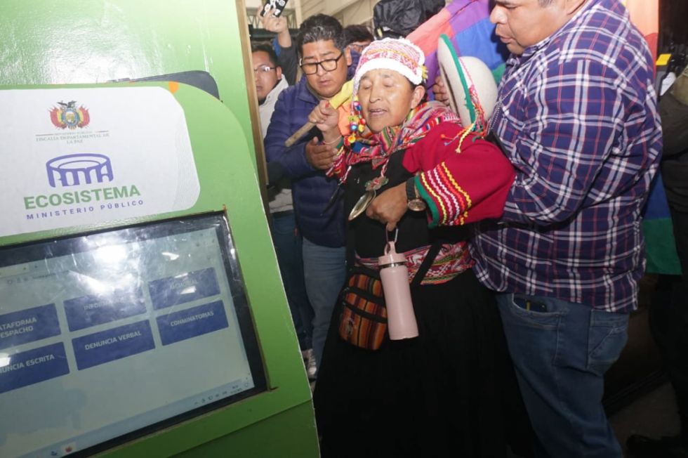 Abogado denuncia aprehensión “ilegal” de Lidia Patty y anuncia acción de libertad