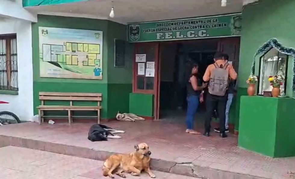  Tarija: Subasta en la Dircabi termina con la detención de 11 personas