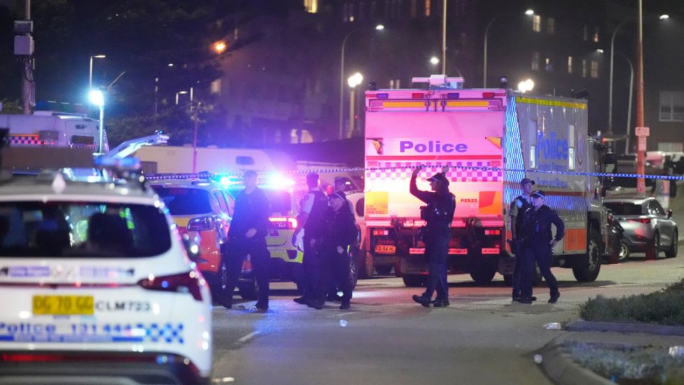 Australia: Autores del tiroteo eran padre e hijo